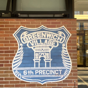 thumbnails TOUR OF THE NYPD 6th PRECINCT